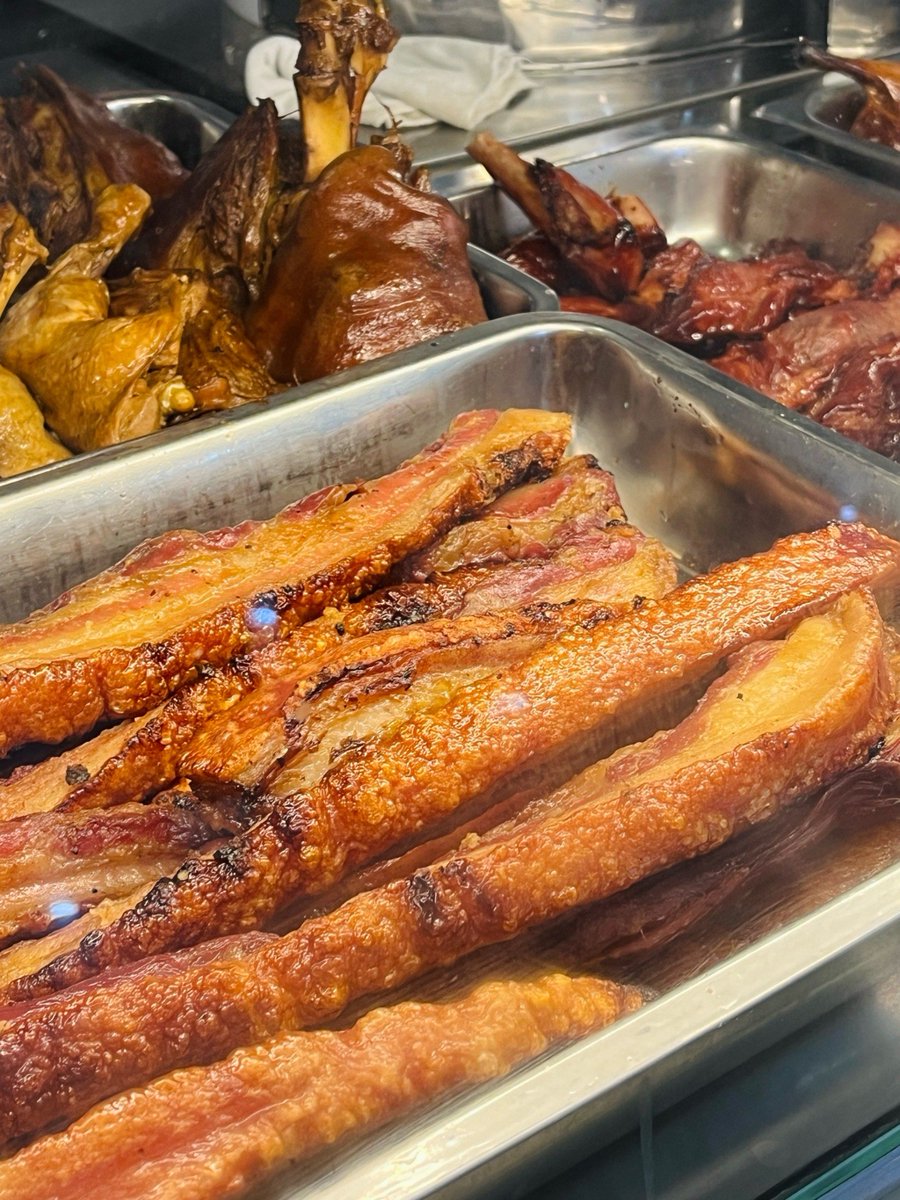 piiladeputa's tweet photo. Tried the crispy honey-glazed pork belly at Grill u0026 Glaze—crunchy skin, juicy meat, sweet-savory honey kick! Pair with garlic fried rice for the win  Downtown Main St | Open till 9pm https://t.co/bpgE2TdTtT