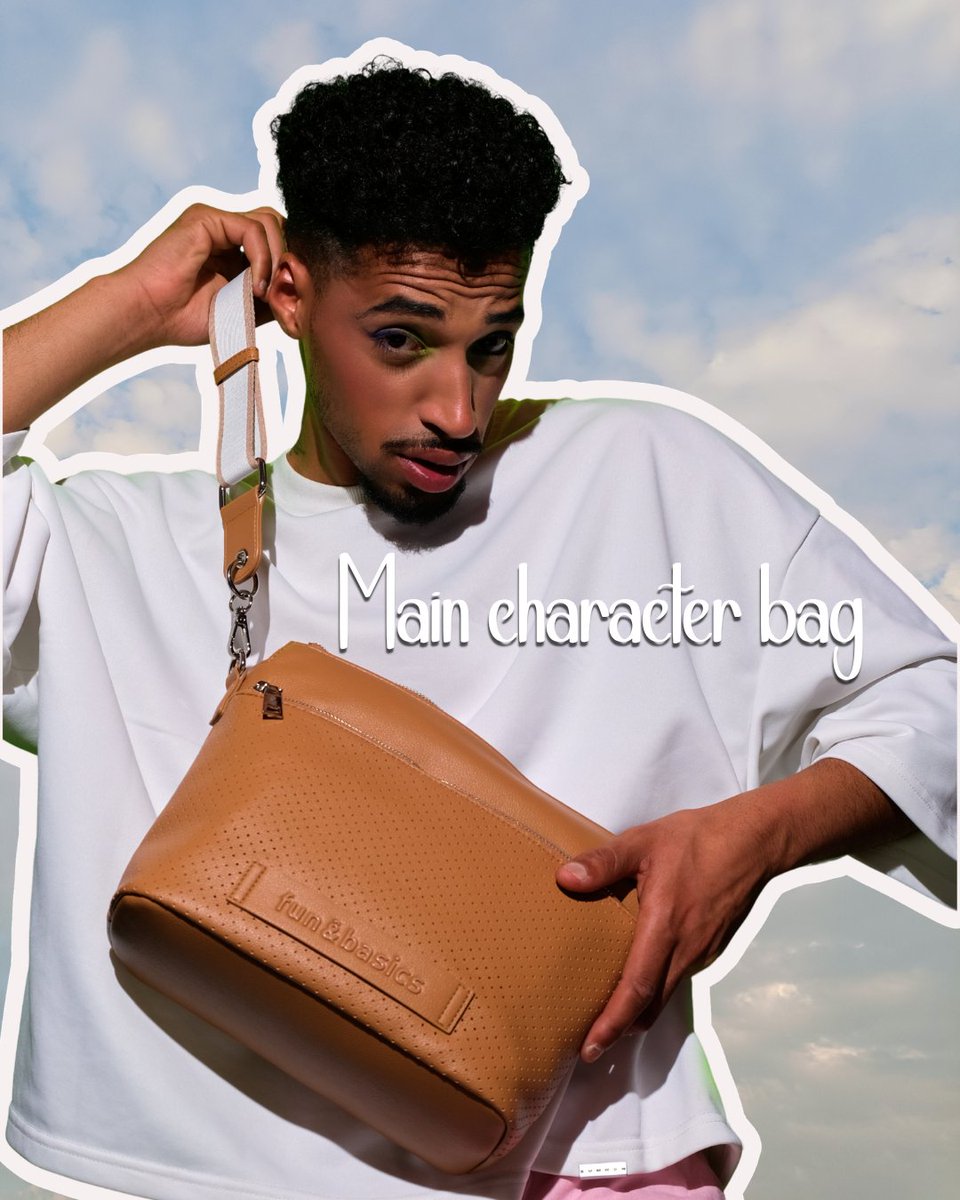funandbasics's tweet photo. Todo cae en su sitio 🕶️cuando entra este bolso. 👜✨
#FunAndBasics #SS26 #MainCharacterBag #StyleWithAttitude #BagEdit #SpringStyle https://t.co/hzaJr8DUsq