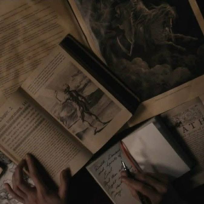 Elyvanaa's tweet photo. Read books, document yourself on different topics, learn from your experiences, listen to people wiser than you. Keep your mind active and constantly growing. 🧠✨ https://t.co/rV5tvjd0Z0