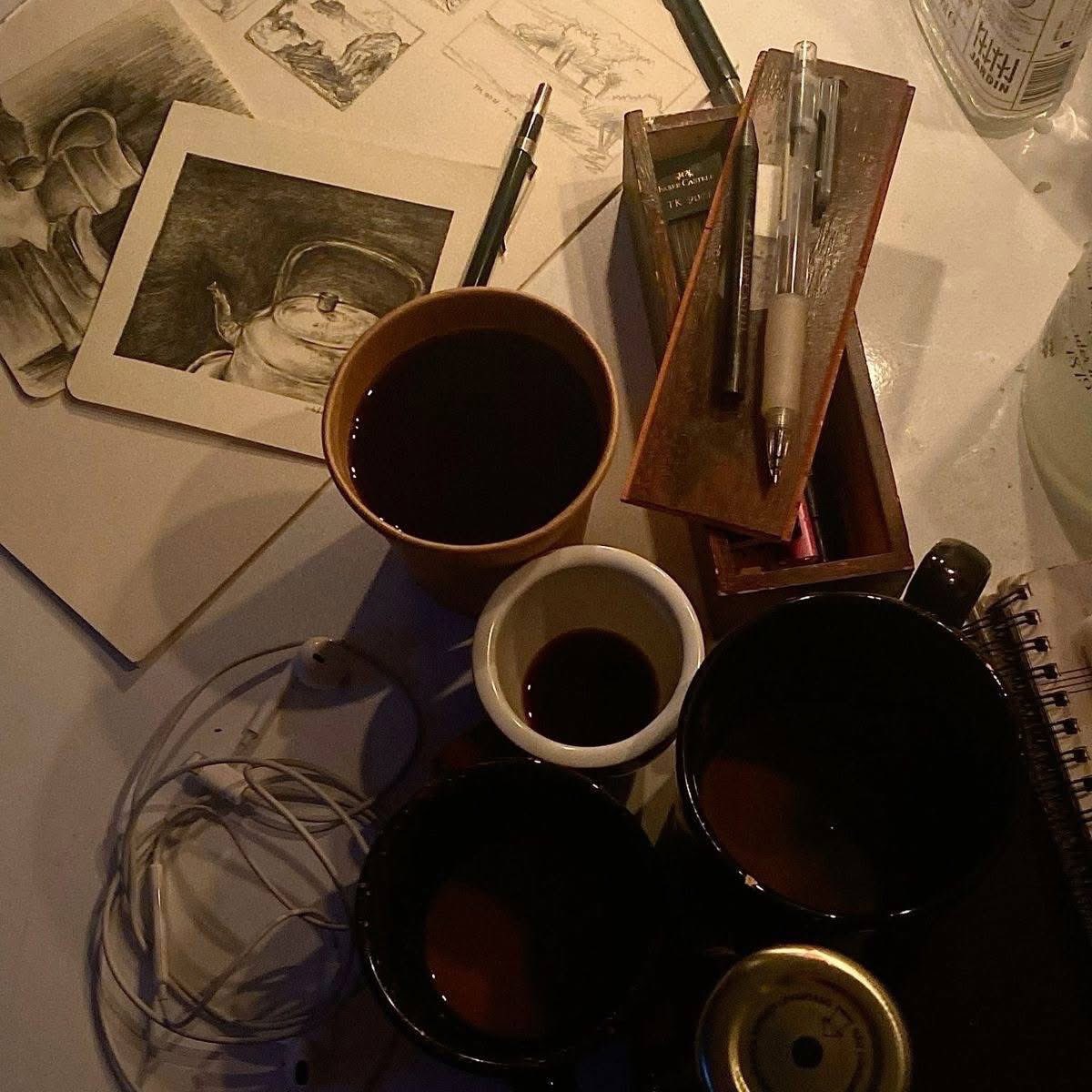 Elyvanaa's tweet photo. Read books, document yourself on different topics, learn from your experiences, listen to people wiser than you. Keep your mind active and constantly growing. 🧠✨ https://t.co/rV5tvjd0Z0