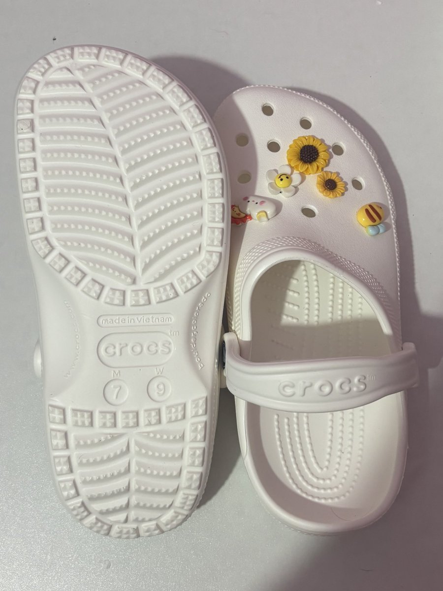 beybeimeow tweet media