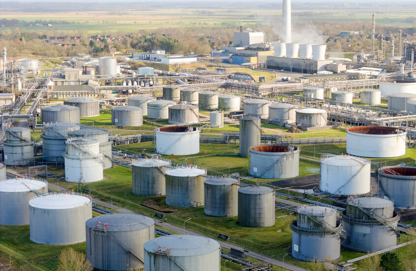 النفط يواصل ارتفاعه مع تشدد الموقف الأمريكي تجاه إيران - المخاوف من تعطّل مضيق هرمز تدعم الأسعار رغم زيادة إنتاج #أوبك 