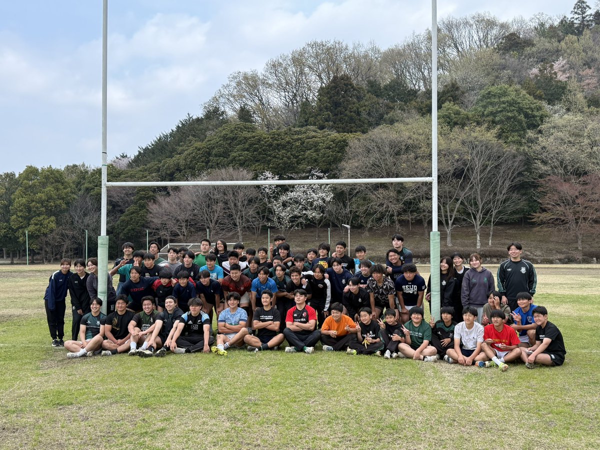 tptadashi's tweet photo. 4/1の中学ラグビー部公式戦を皮切りに、高校春季大会、大学トレーニングマッチと春のシーズンスタート。

中高大ラグビー部の合同春合宿も今年で2回目。
自主練や中学生も参加した早朝練習、高校とのAD、若手OBの助っ人参加やコーチの交流と各カテゴリーが融合し異年齢の交流爆発な合宿となりました。 https://t.co/L7wRTsjwgJ