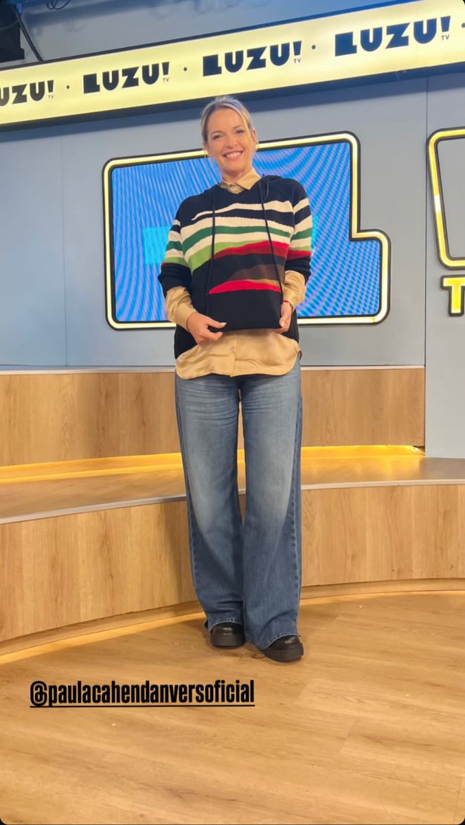 rosalco's tweet photo. Si en algo. O en lo único, que podemos estar de acuerdo las #Castrinistas, #Zampinitas y #Zampivanes. Es que Carina Zampini es la mujer más Hermosa del planeta. 🫦💘 https://t.co/R56i2V9Nc3