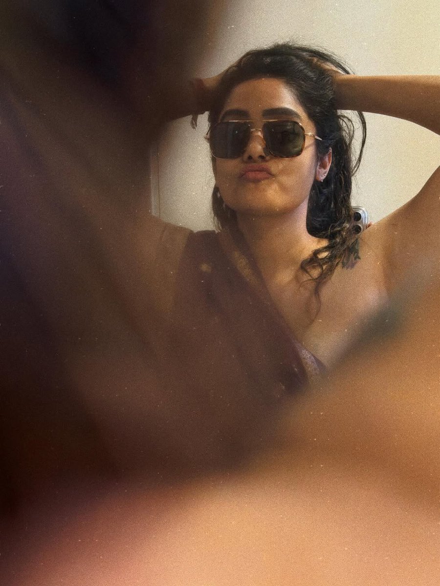 <a href="/starleth3re/">Starleth3re</a> Na sonnathu edhum avalukku kettrichaa🤣🤣 but konja full aah tha kaamichurukkalam