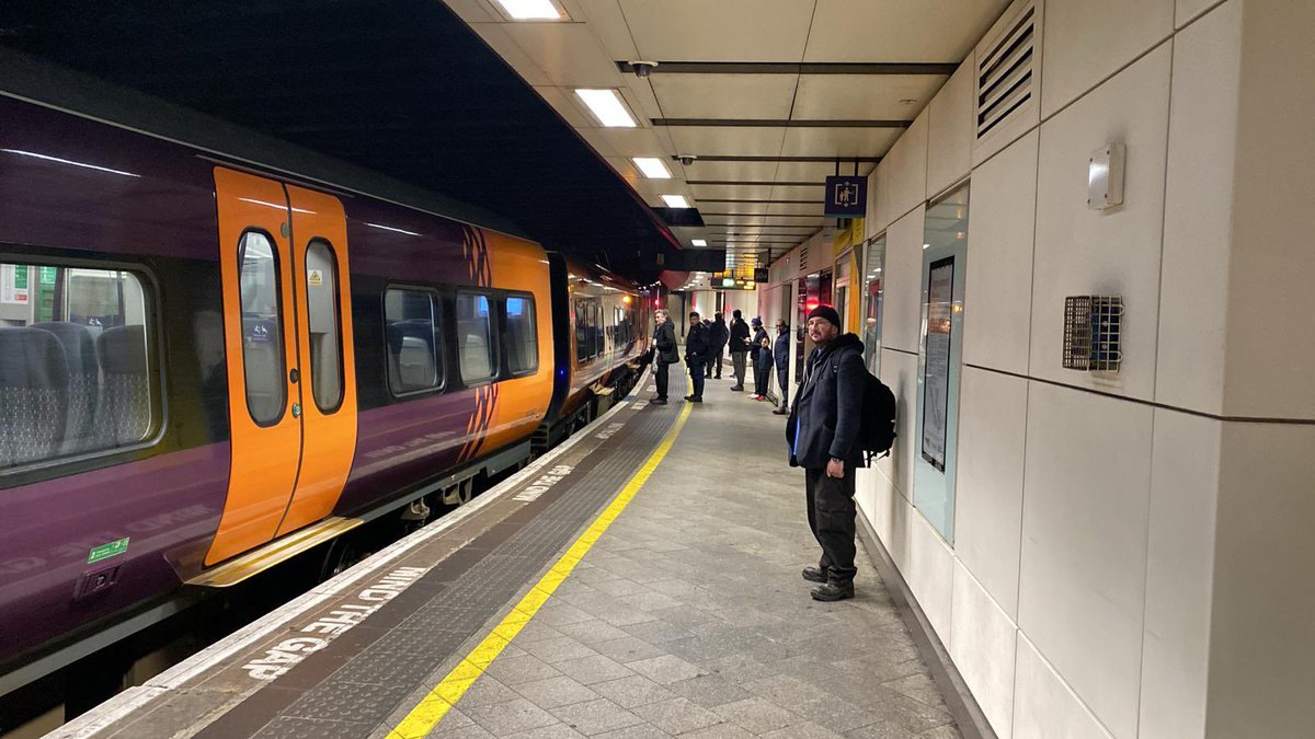 Birmingham New Street tweet media