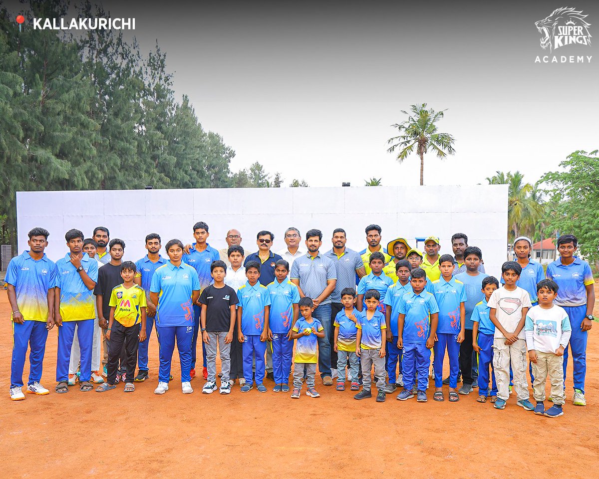 SuperKingsAcad's tweet image. Super Kings Academy expands to #Kallakurichi 💛

Glimpses from the opening ceremony at
AKT Institutions 📍

Join the #SummerCamp now 🏏

#SuperKingsAcademy #TrainLikeASuperKing #SKAKallakurichi