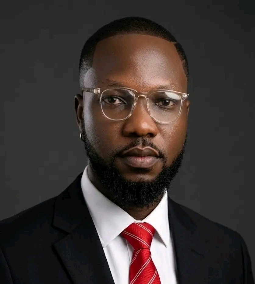 18 THINGS NEED TO BE DONE IN A RENTED APARTMENT 

1) When moving into a new environment, move in at night rather than during the day. This can help prevent unwanted attention. It will also keep intruders or unwanted observers from assessing your belongings.

2) Pay bills on time,