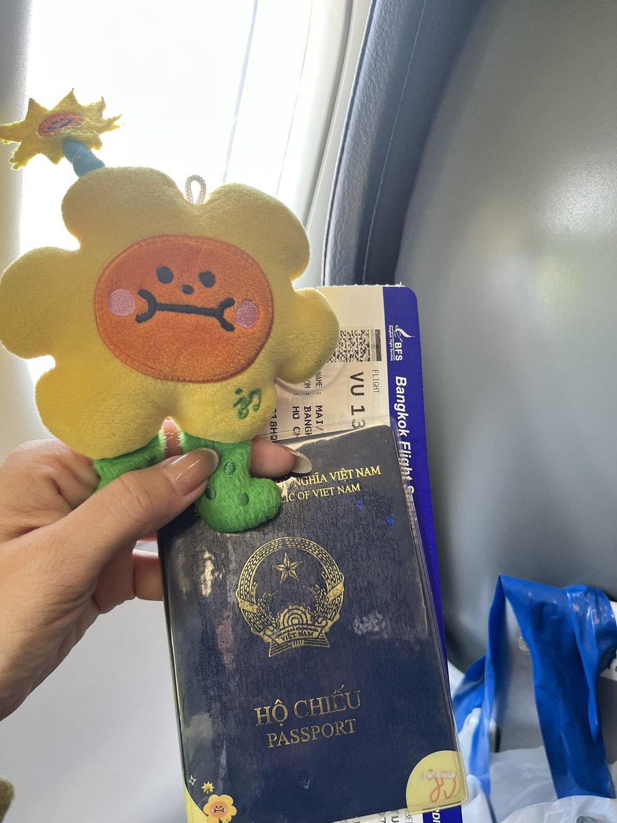 MiraclesJD tweet media