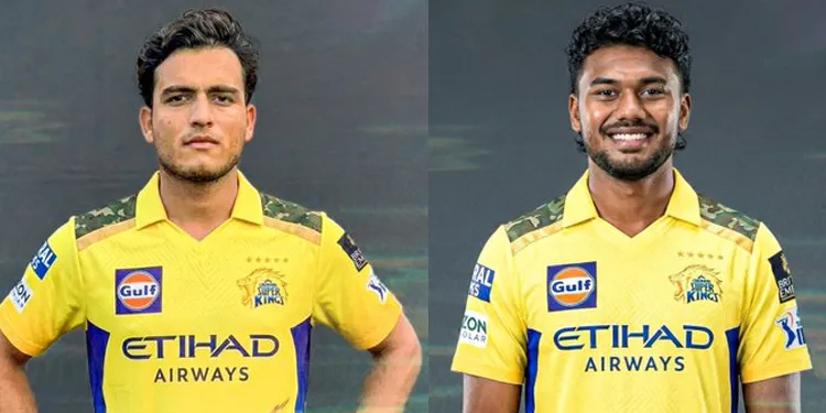 thecricketgully's tweet photo. S Badrinath said, "I don't know who gave CSK the suggestion to pick these two (Veer & Kartik). I will be surprised if they score runs. Even if they do, it'll be only through a fluke. I don't trust these two playing proper shots and scoring runs. I think they are tremendously overpriced." [Cric it with Badri Youtube]

📷 CSK
