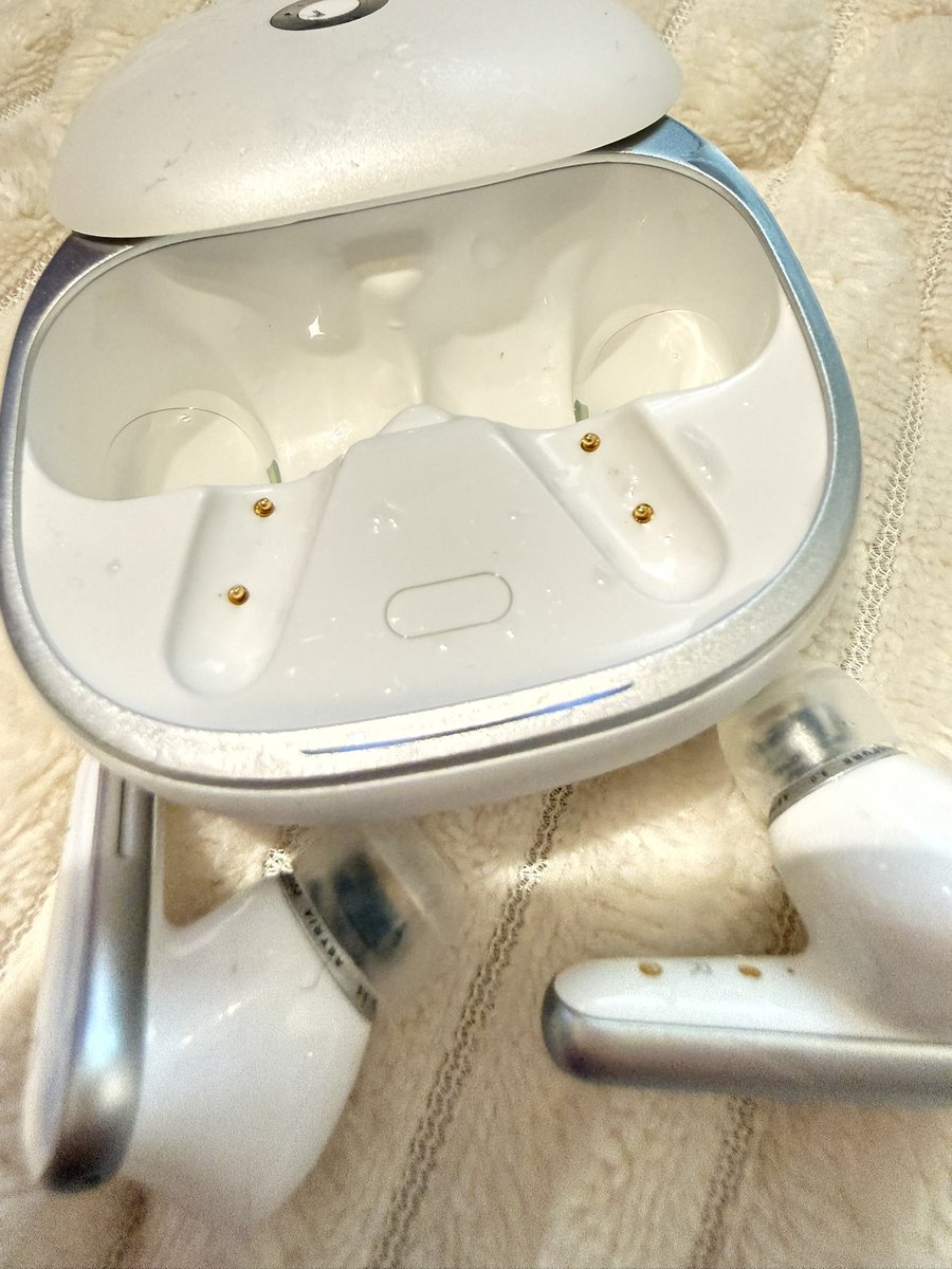 ナオミ tweet media