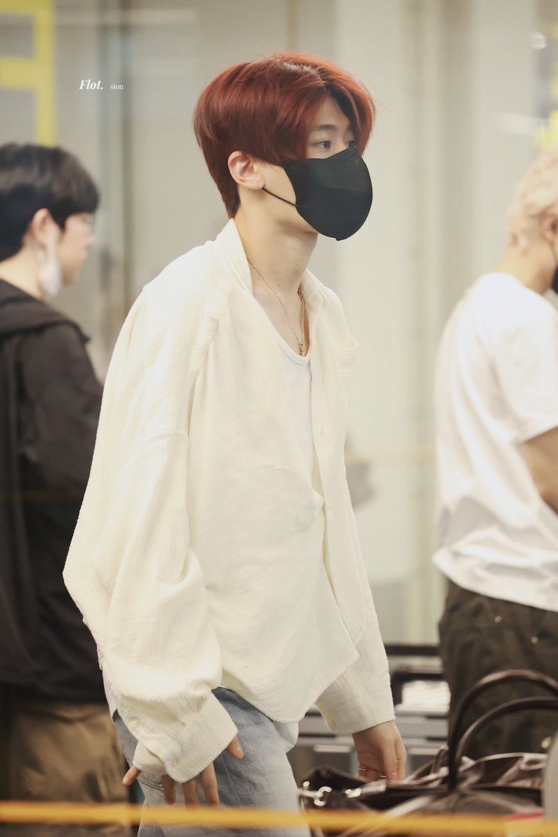 𝐹𝑙𝑜𝑡. tweet media