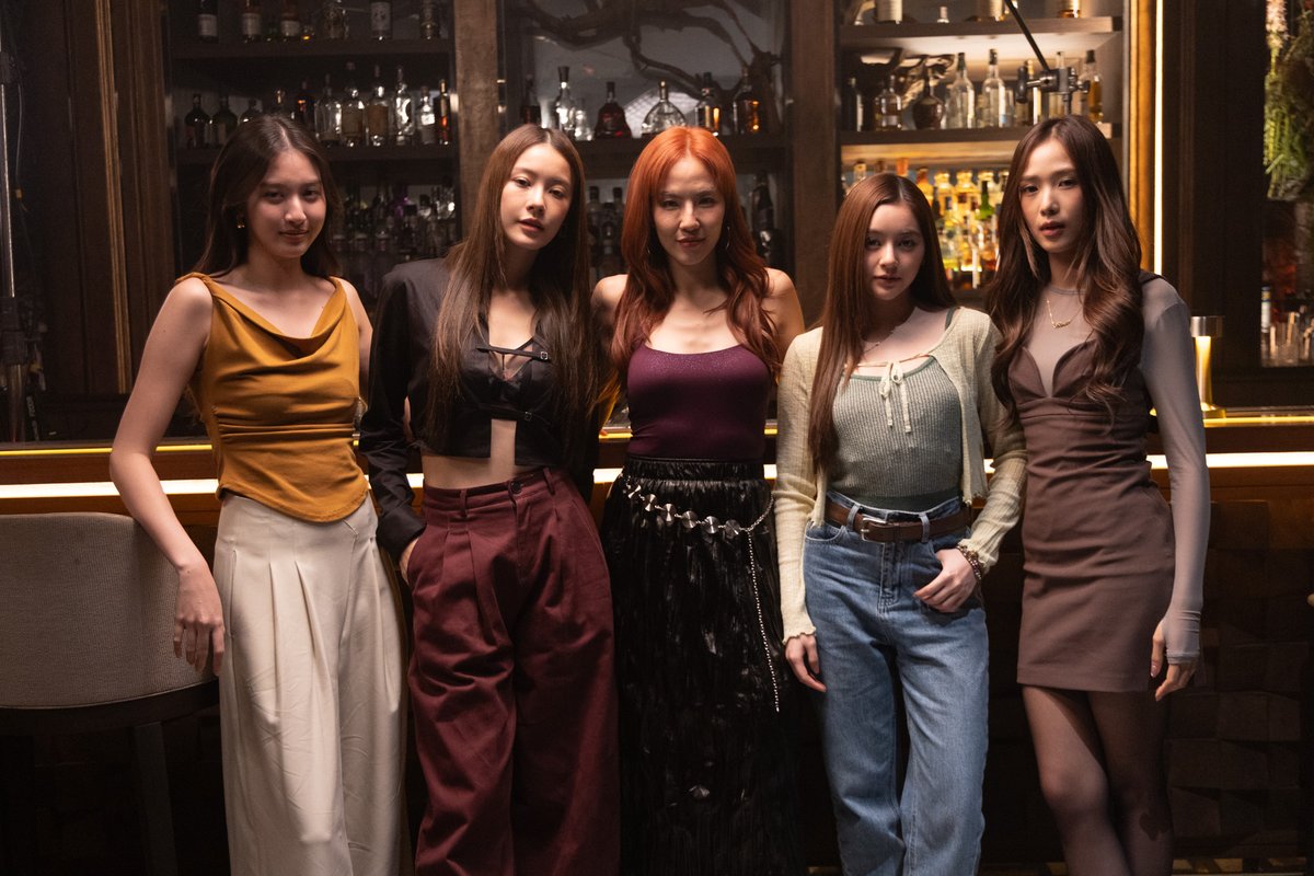 GirlRulesGMMTV's tweet photo. ตัวตึงร้านเจ้พกแฟนมาด้วยเหรอเนี่ย!!

#GirlRulesSeriesEP5
@NamtanTipnaree @filmracha @view_benyapa @mimrtd https://t.co/DL9iy8hTEy