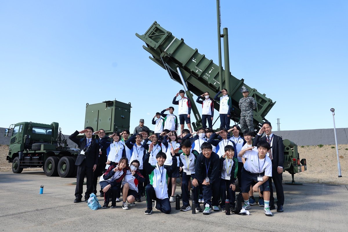 JASDF_NARASHINO's tweet photo. 投稿が遅くなってしまい申し訳ございません💦💦
3月11日（水）千葉日本大学第一中学校・高等学校に対して、職場体験学習をしました。
#航空自衛隊 #習志野分屯基地 https://t.co/JRDCG0SHED