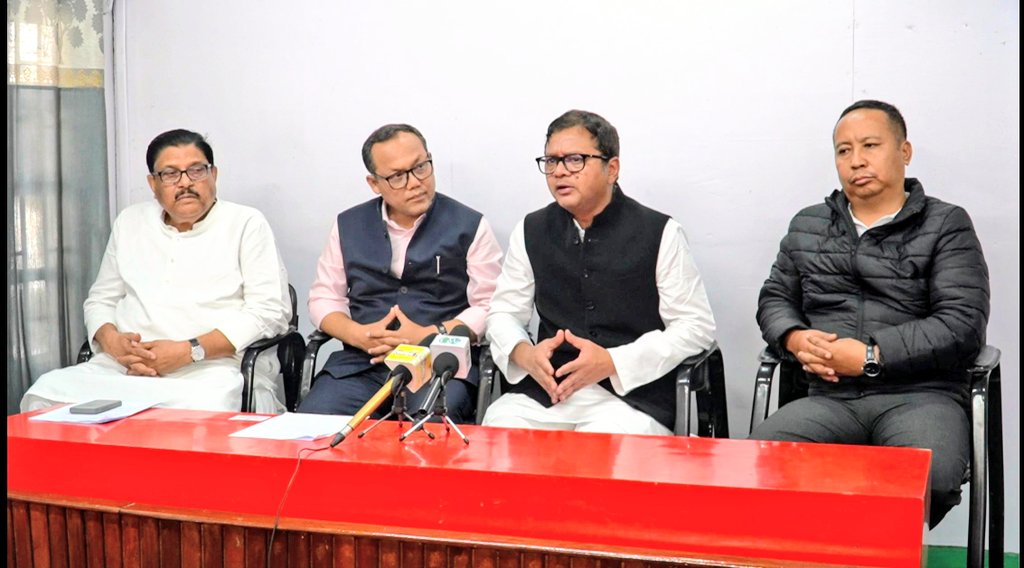gkzhimomi's tweet photo. Moderated Press Conference addressed by Shri @saptagiriulaka ji with Shri @meghachandra_k ji and Shri @jayadevjenainc ji at Congress Bhavan, Kohima today as bye-election campaign for 28 Koridang AC winds up for INC star campaigners. https://t.co/qpEnULG8aZ