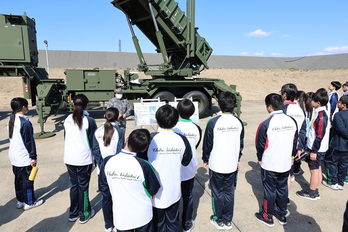 JASDF_NARASHINO's tweet photo. 投稿が遅くなってしまい申し訳ございません💦💦
3月11日（水）千葉日本大学第一中学校・高等学校に対して、職場体験学習をしました。
#航空自衛隊 #習志野分屯基地 https://t.co/JRDCG0SHED