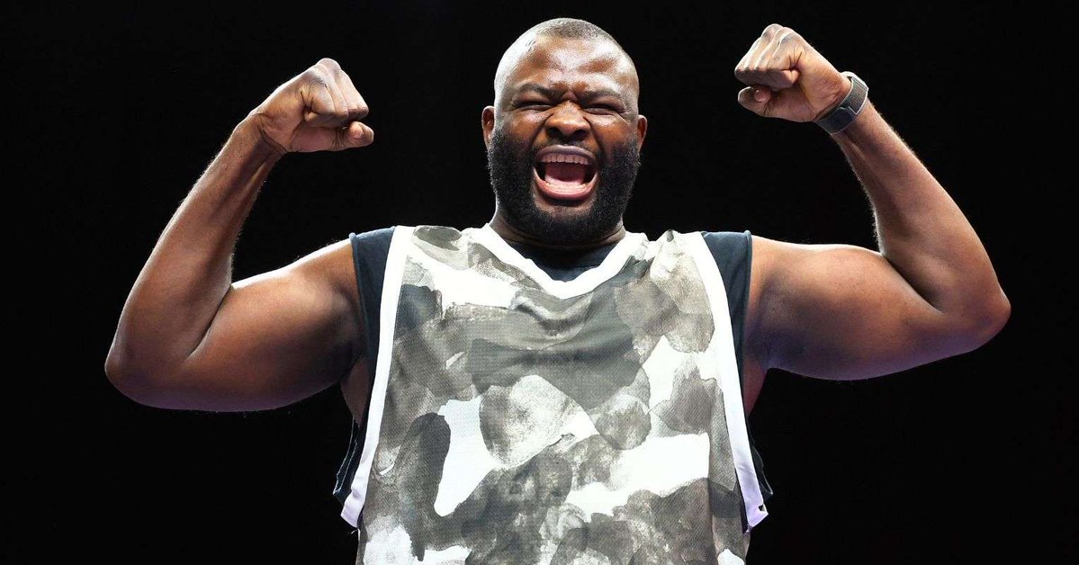 Visit NoSmokeBoxing.com 🥊 tweet media