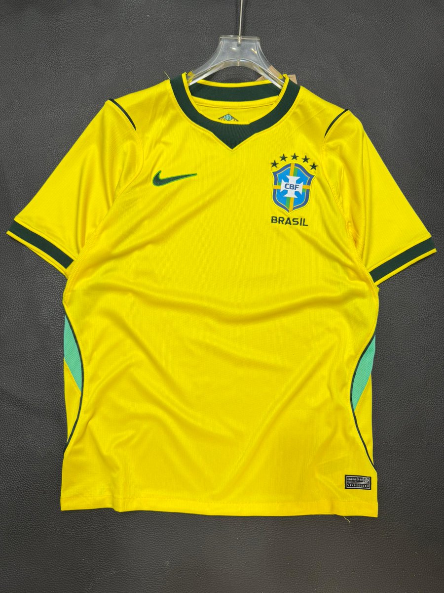 Aris_Trend's tweet photo. 𝘾𝙤𝙪𝙣𝙩𝙧𝙮 𝙅𝙚𝙧𝙨𝙚𝙮𝙨! 

The world cup is around the corner and we have some amazing jerseys of your favourite countries.

Brazil 
England 
Argentina 
Jamaica 
France
Mexico
Germany 

Ranging from 18k to 20k with customise. 

https://t.co/uCnqv0gbSN https://t.co/E1Hbc7w8HN