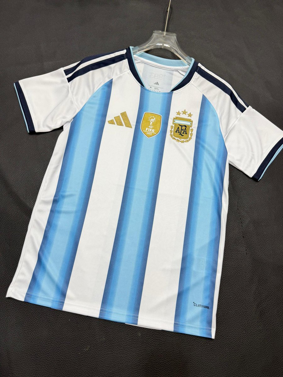 Aris_Trend's tweet photo. 𝘾𝙤𝙪𝙣𝙩𝙧𝙮 𝙅𝙚𝙧𝙨𝙚𝙮𝙨! 

The world cup is around the corner and we have some amazing jerseys of your favourite countries.

Brazil 
England 
Argentina 
Jamaica 
France
Mexico
Germany 

Ranging from 18k to 20k with customise. 

https://t.co/uCnqv0gbSN https://t.co/E1Hbc7w8HN