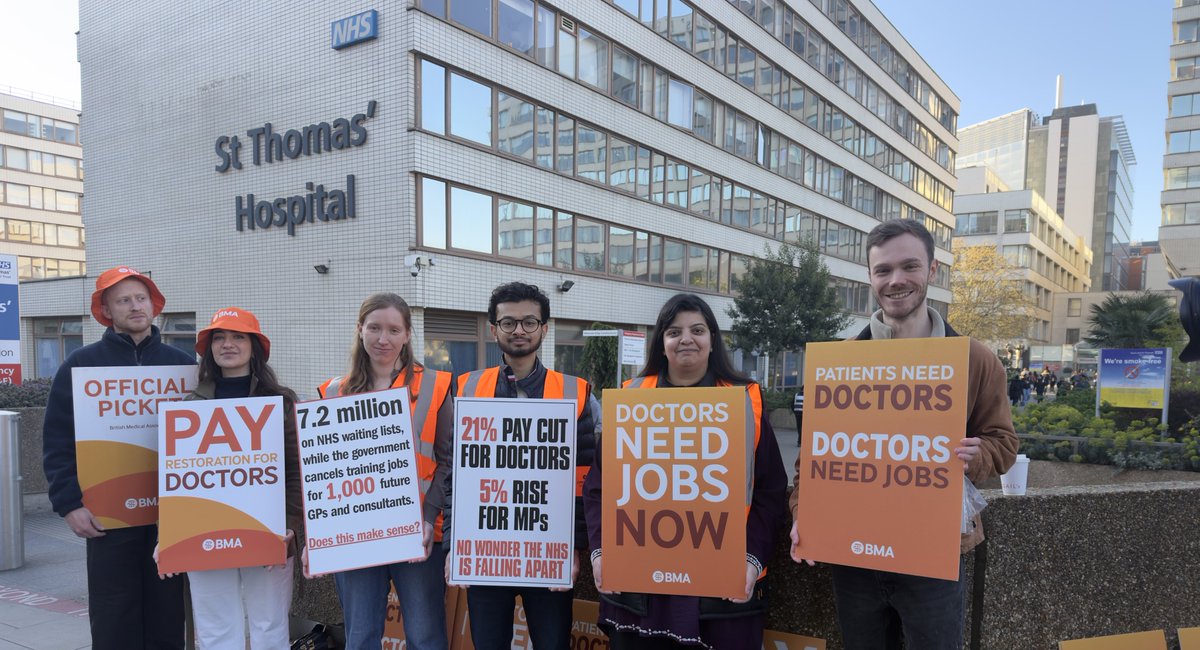DrHWazir's tweet image. Come on down to the @BMAResidents St Thomas’ picket line to show your support for the Resident Doctors strikes!