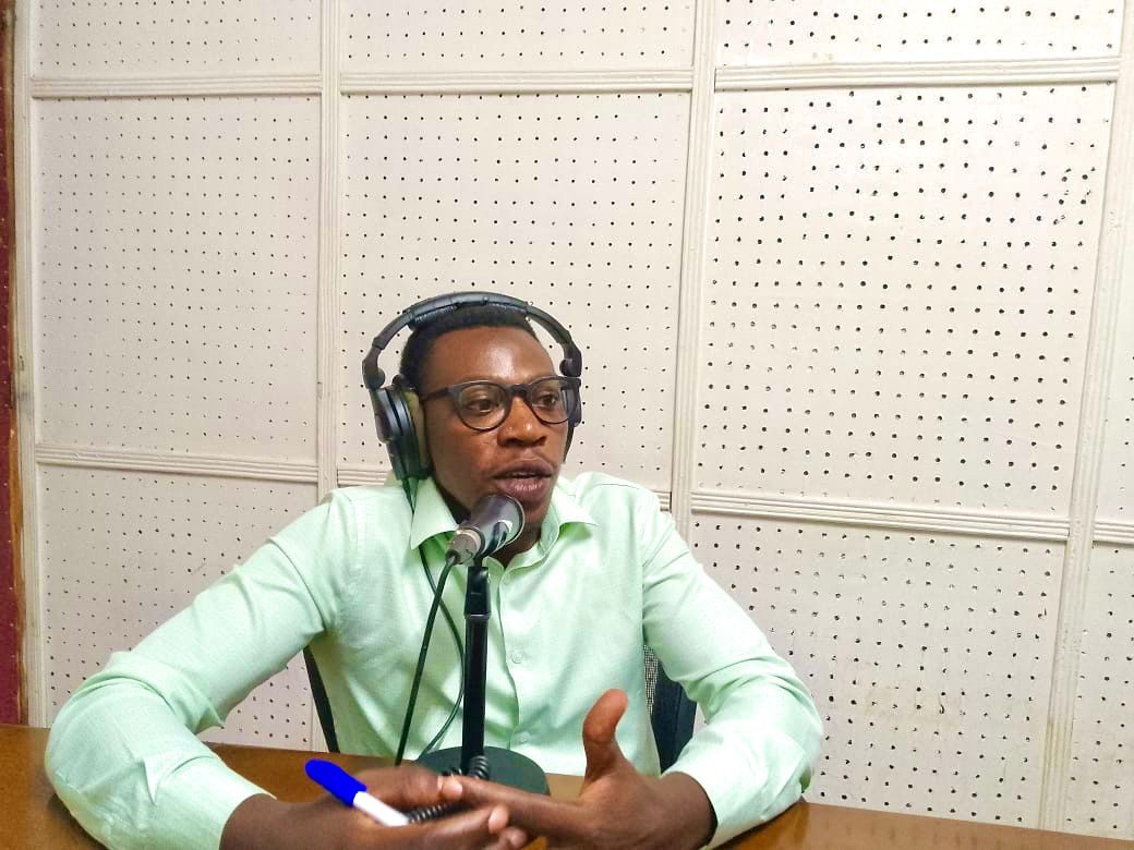 UR- RADIO SALUS tweet media