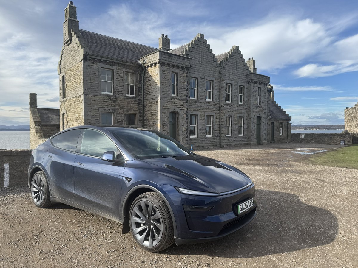 Gary 📐 tweet media