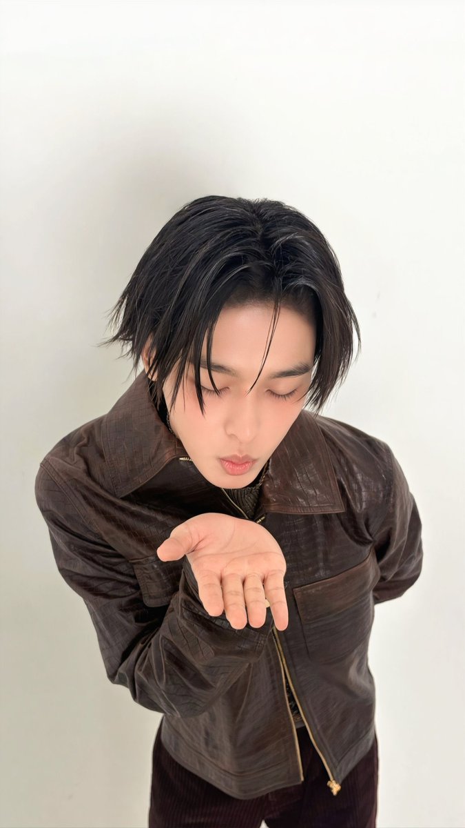 โญโ tweet media