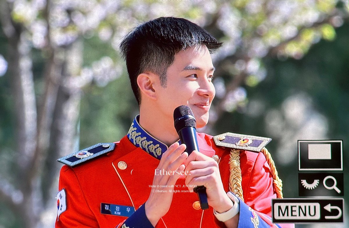 날씨가 좋으면 좋다고 헤헤견 되는게 넘 귀여움 ㅋㅋ 그래서 군대가서두 보는 우리가 해피해지자나 정우는 정말 미소천사견 ♡