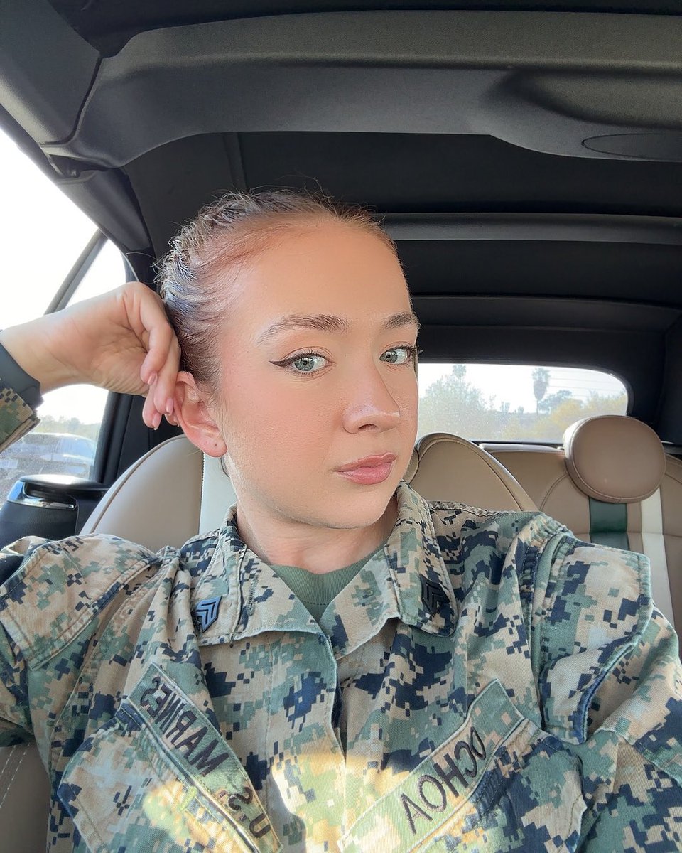 janetoch1's tweet photo. Less than a year away , very exciting for the next chapter in my life 🇺🇸 https://t.co/3O60I8WFuy