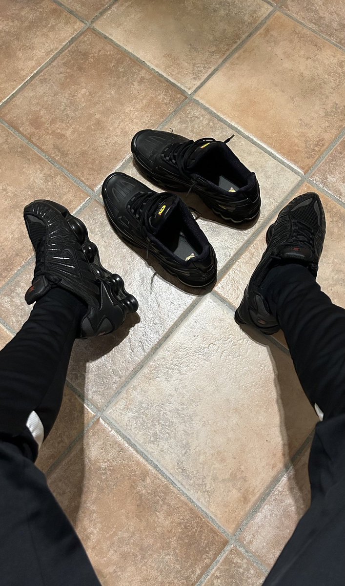 weesh_ale's tweet photo. sborsa al tuo padrone e fatti sottomettere🏧🫵😈
#kiffeur #tn #tn3 #shox #rt #maranza
#retweet #survet #moneyslave #cashmaster
#slave #footfetish
#foot #findom #alpha #schiavi https://t.co/B3K5v8V741