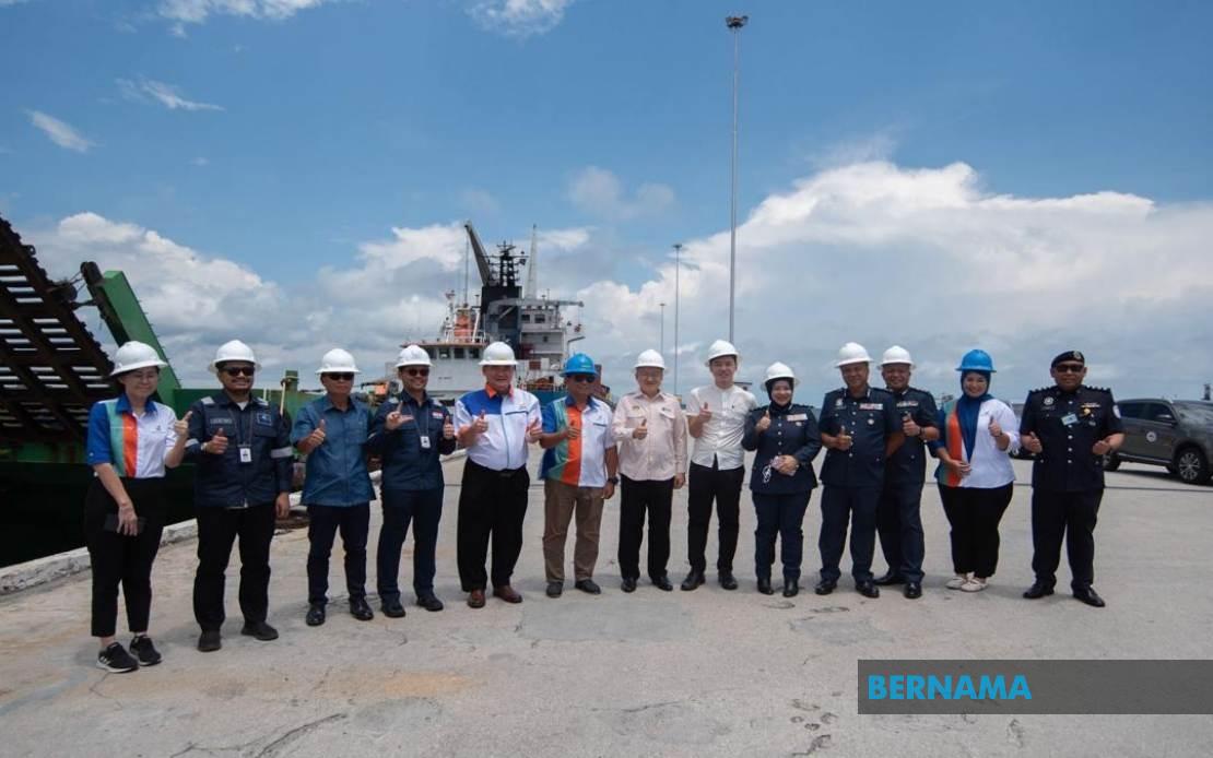 Bernama Business tweet media