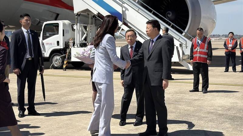 芙宁娜娜💙Furinana (王者归来版) tweet media