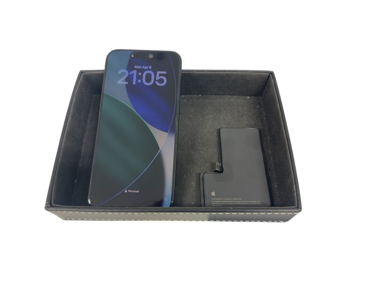 smartcool_1122's tweet photo. iPhone15ProMAXのバッテリー交換を実施！ https://t.co/Wz1n8kWUsx https://t.co/GI4nN8o1Lt