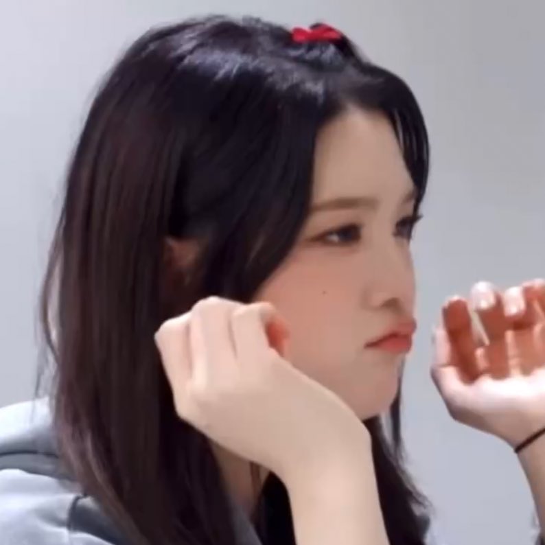 에이츼 tweet media