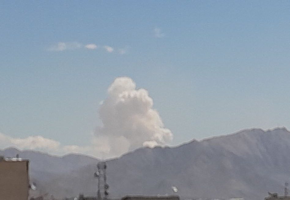 Conflict_Radar's tweet photo. Tehran under heavy airstrikes now https://t.co/eq6SpwRUk0