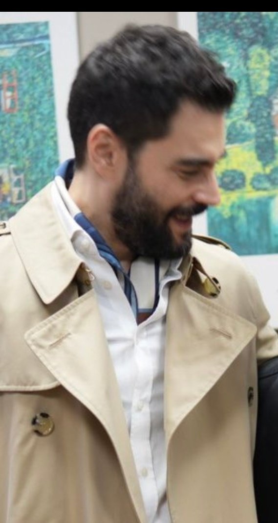 Fdn_urtnr_urn's tweet photo. @anaj8121 Günaydınnn #AkRu. ☀️🌸🦋
#EbruŞahin #AkinAkinözü👑🧡🖤👑 https://t.co/xRrI9v5F84