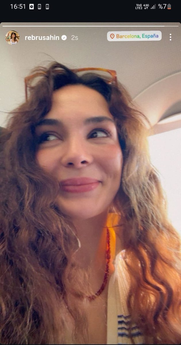 Fdn_urtnr_urn's tweet photo. @anaj8121 Günaydınnn #AkRu. ☀️🌸🦋
#EbruŞahin #AkinAkinözü👑🧡🖤👑 https://t.co/xRrI9v5F84