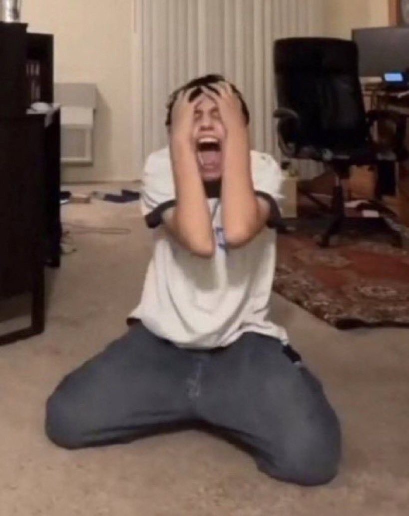 mknkni's tweet image. growing a presence on x lowkey making me feel like a desperate ex. 
#hatethis #twitch #streamer #RE9