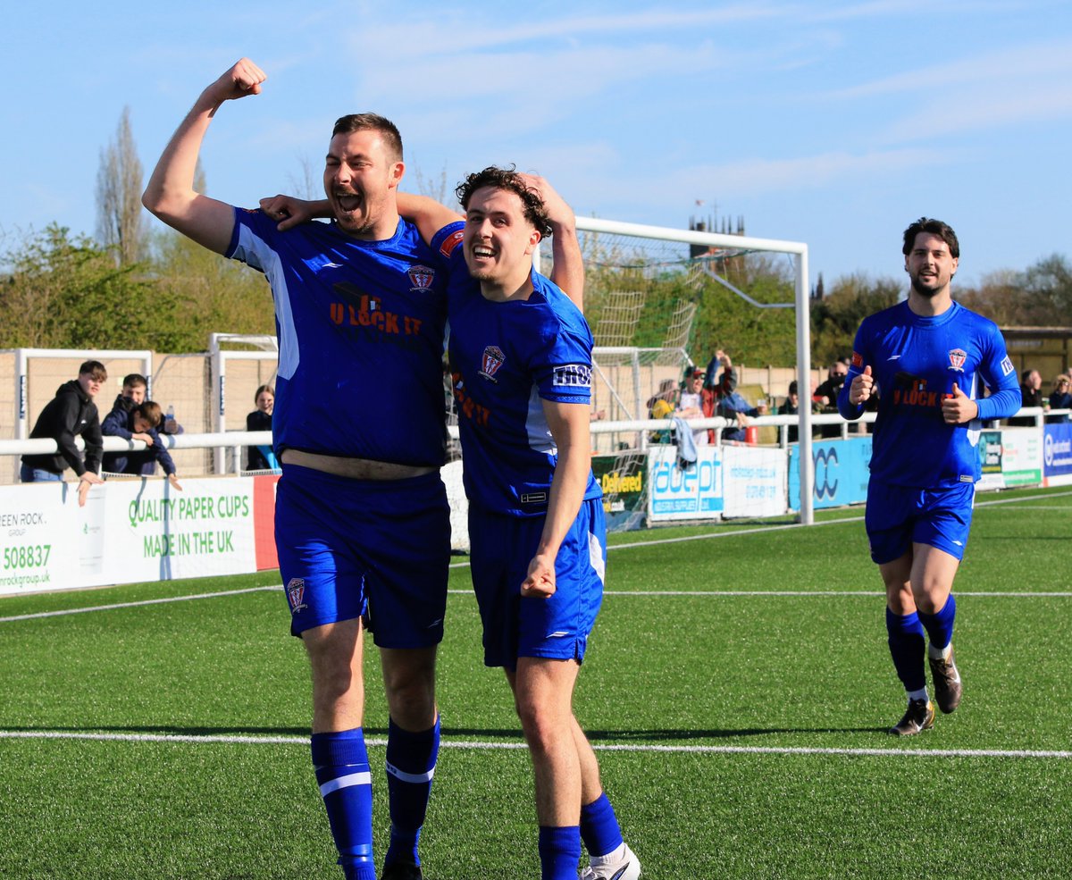 si_cook_65's tweet photo. Yesterdays Cheshire derby saw @WittonAlbion beat @TheDabbers 4-0 with an emphatic win against a form team.
More photos :
https://t.co/RCrE4GgiSm

#fellowfan
#pitchero
#northernpremierleague https://t.co/knnJU1qWc9