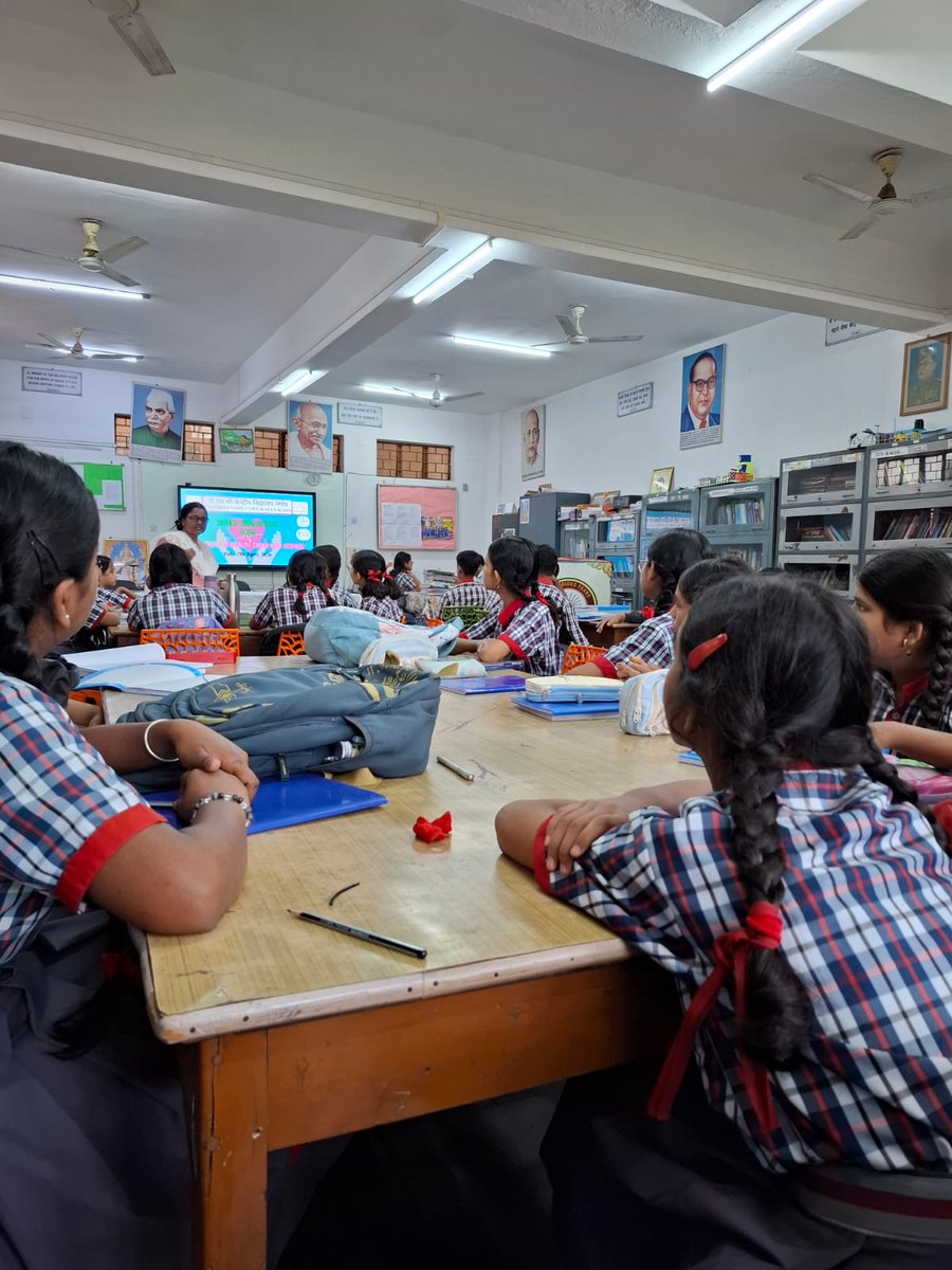 KV_Nagaon's tweet photo. On the occasion of World Health Day a discussion on this year's theme *Together for health. Stand with science* was held in the vidyalaya. Students discussed evidence-based decision-making related to health &amp; do's &amp; don't of society.
@EduMinOfIndia @GuwahatiKvs @KVS_HQ https://t.co/yTNbA7xxuO