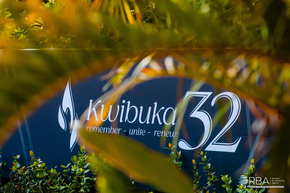 rbarwanda's tweet photo. Uyu munsi u Rwanda n’Isi yose biribuka ku nshuro ya 32 Jenoside yakorewe Abatutsi mu 1994.

Umuhango wo kwibuka uratambuka ku bitangazamakuru byose bya RBA no ku mbuga nkoranyambaga guhera 11h00.
------------------------

Rwanda today marks the 32nd Commemoration of the 1994 Genocide against the Tutsi.

The commemoration at the Kigali Genocide Memorial will be broadcast live on all RBA platforms from 11am.
--------------------------

Le Rwanda commémore aujourd’hui pour la 32e fois le génocide perpétré contre les Tutsi en 1994.

La cérémonie de commémoration au Site Mémorial de Kigali sera diffusée en direct sur toutes les plateformes de la RBA à partir de 11h.
#Kwibuka32 #RBAHafiYawe

▪︎Floor: ➡️ https://t.co/Z624PZOlsr

▪︎Ikinyarwanda: ➡️ https://t.co/OIORjcS8Ue

▪︎English: ➡️ https://t.co/ZbnysRFvXH

▪︎Français:➡️ https://t.co/gYnb05Tr2m