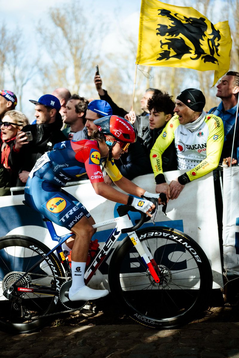 Fleur.Moors tweet media