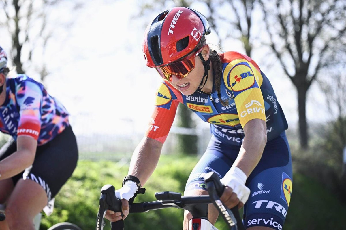 Fleur.Moors tweet media