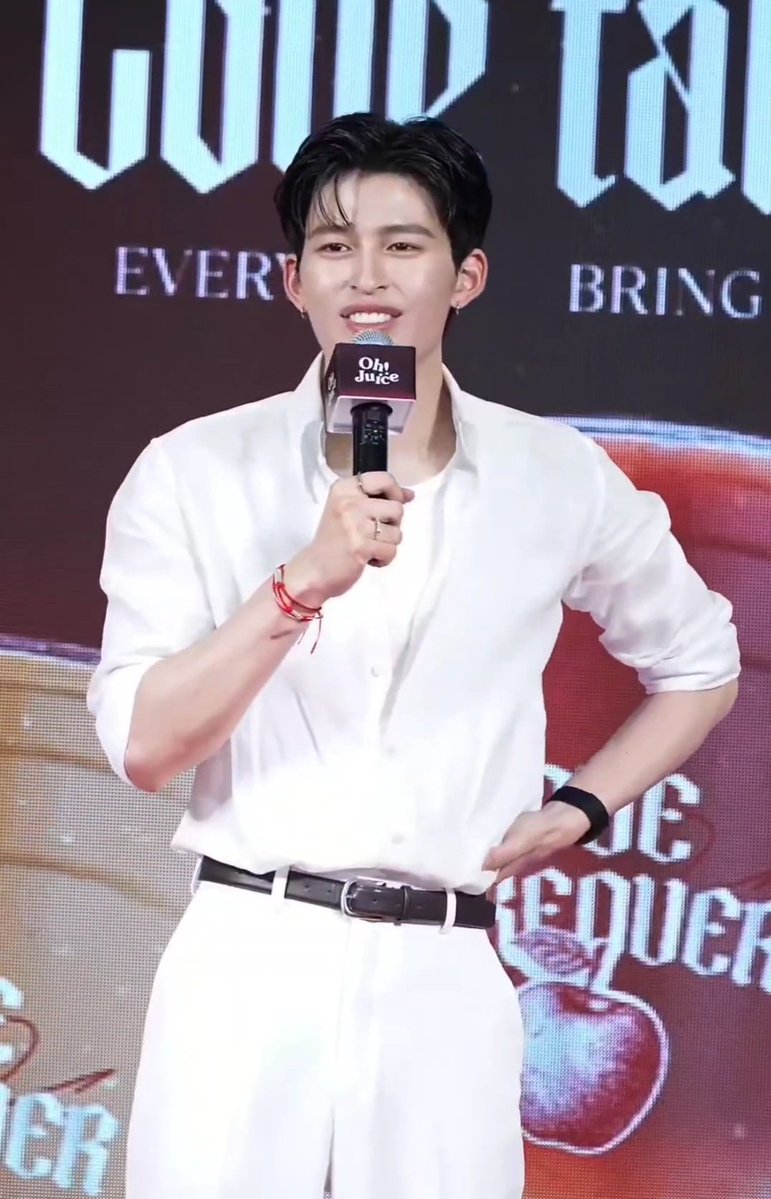 ⎯ หนมปัง 𐙚⋆🍞 tweet media