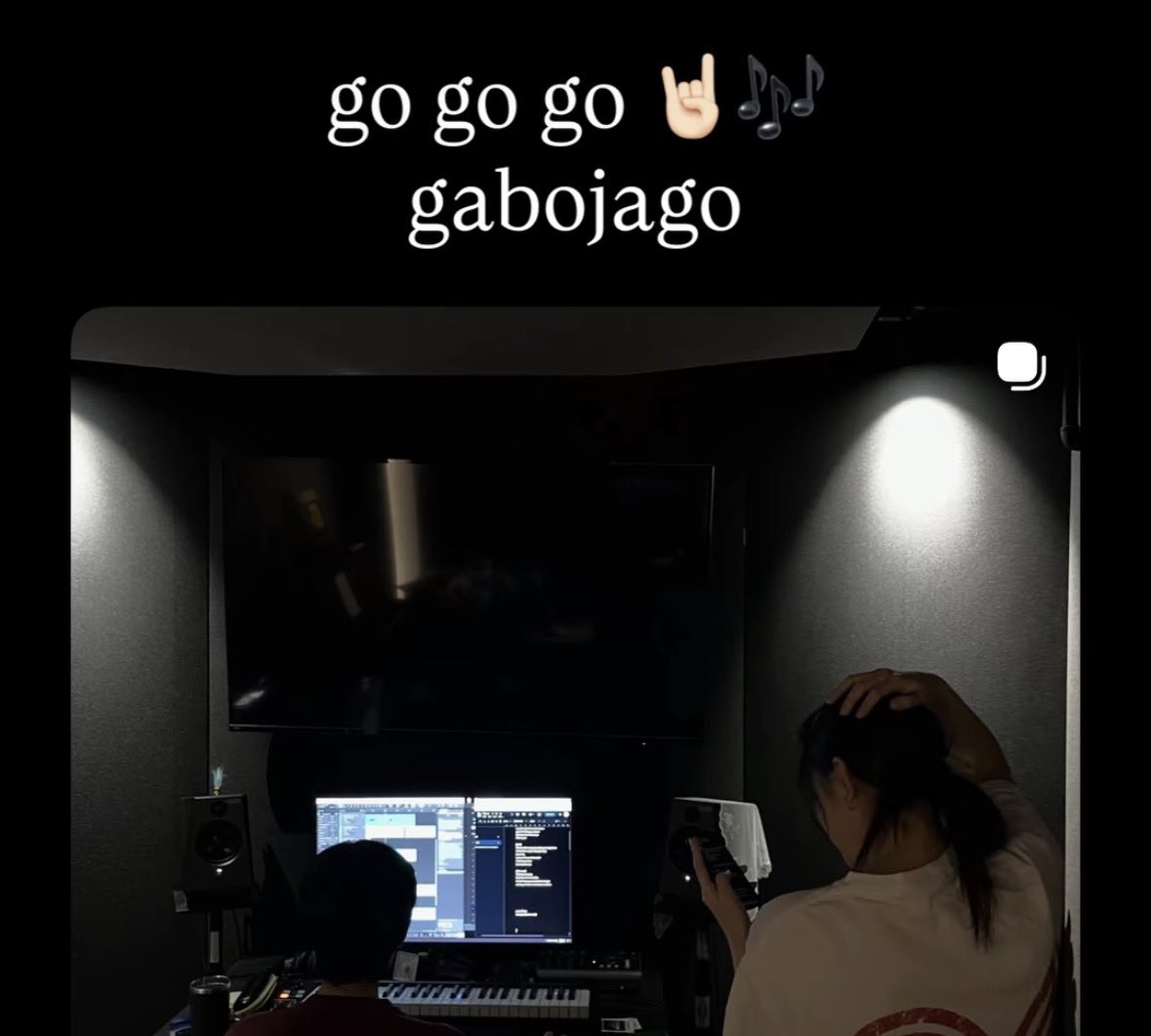 hourly jiyoon tweet media