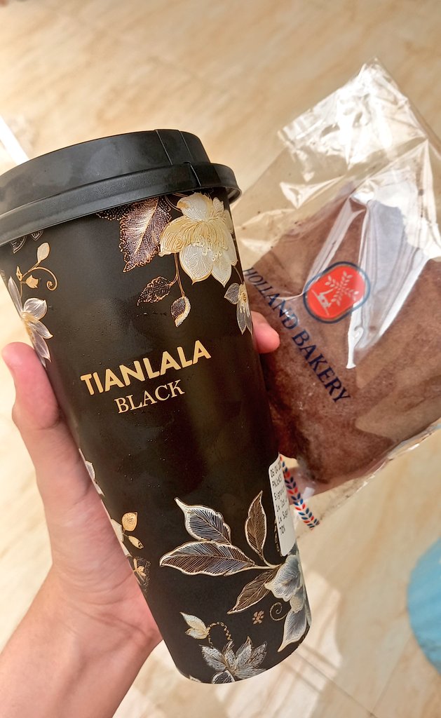 Mikaela. tweet media