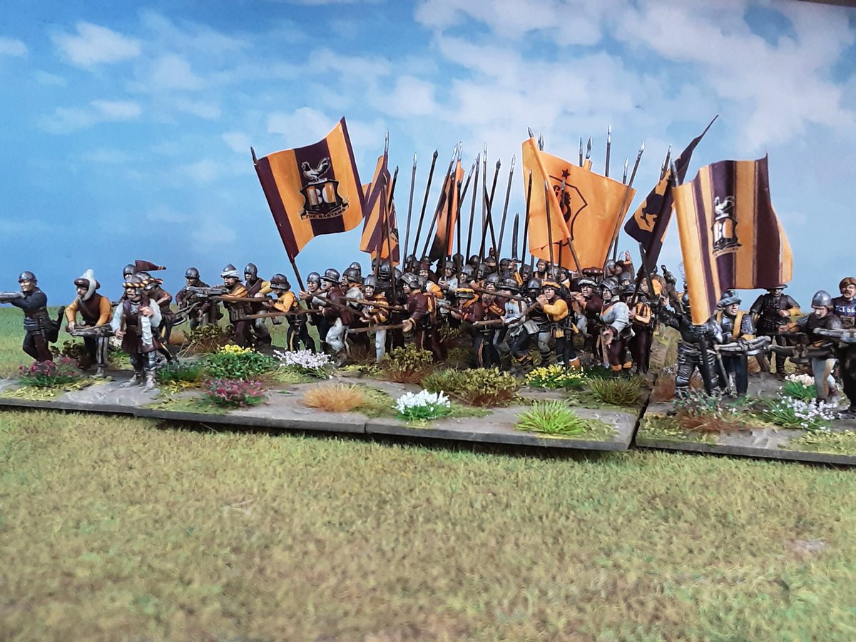 yarkshiregamer's tweet image. The next unit on display @salute53 is the Bradford City Pike Block, painted to celebrate 🍾 the clubs promotion to League 1 last year. 28mm Perrys Miniatures with home made flags, each fig has a kit based on 1 from the clubs history 
#wargames #hobby #history #bcafc