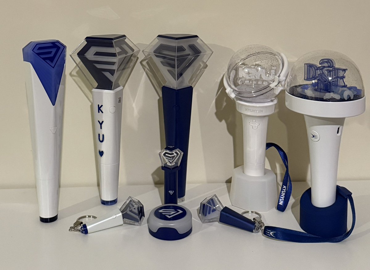 niCHOle ◡̈ tweet media