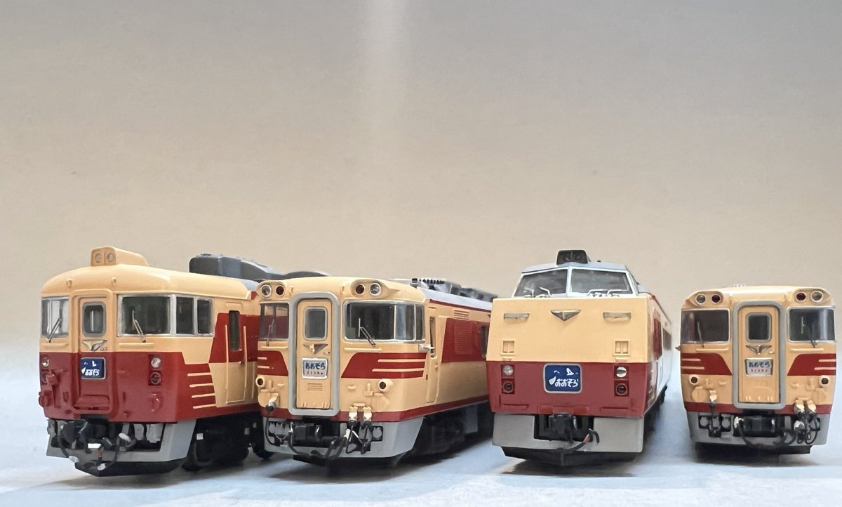 dekoboko58's tweet photo. 鉄道車両の本質を追及していた時代の車両には「魂」があった。利益を追求している現代の車両には「商魂」はあるが「魂」は感じない。あくまで私の主観ですがｗｗｗ https://t.co/mPlx5Ast8J