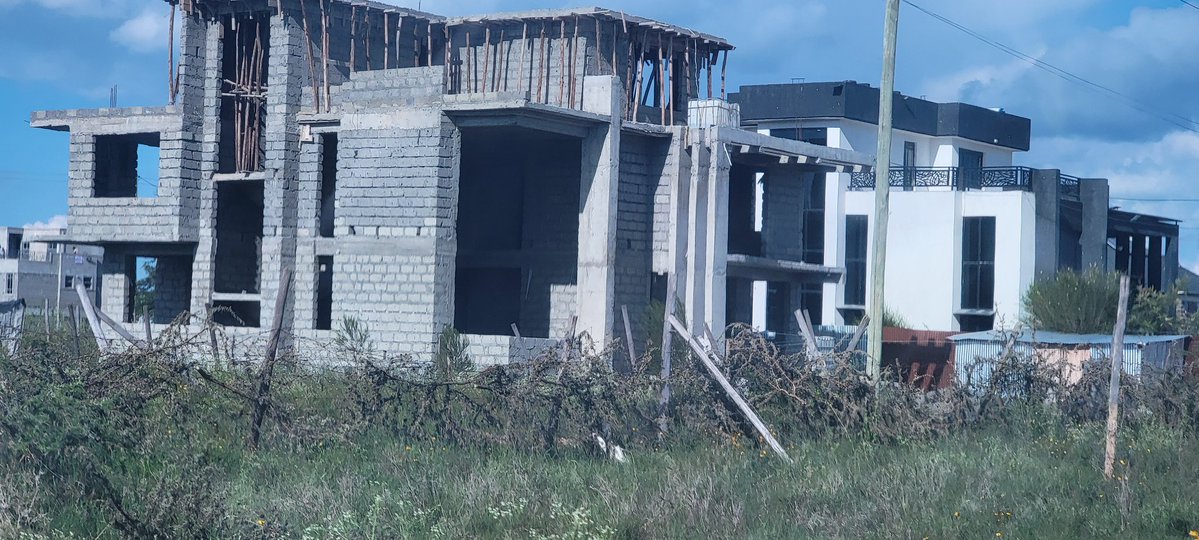 REDUX-BUILD. tweet media